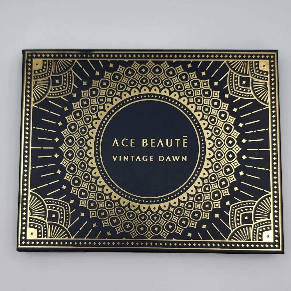 ACE BEAUTE Vintage  Dawn Eyeshadow Palette 12 Shades NIB - Picture 2 of 3
